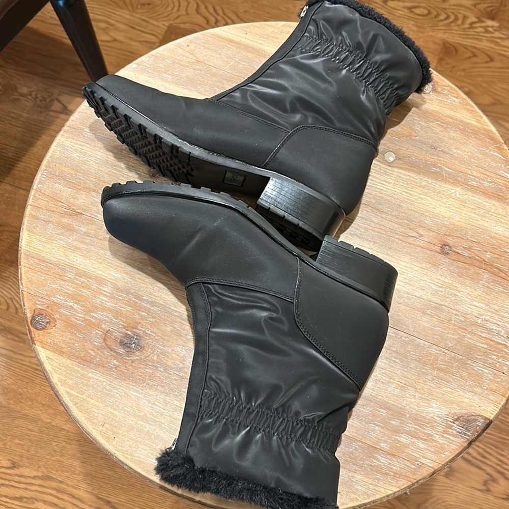 Trotters Black Brady Boots.  Size 9.5 - Picture 7 of 16